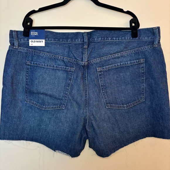 NWT Old Navy Women’s High-waisted Slouchy Straight Cut-off Jean Shorts S… - Picture 6 of 9